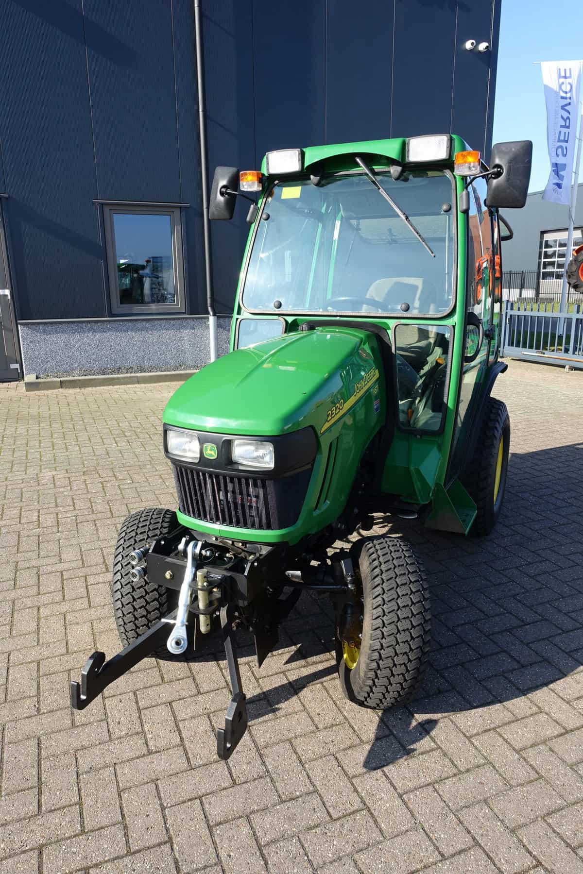 John Deere 2320 4wd HST - Afbeelding 4