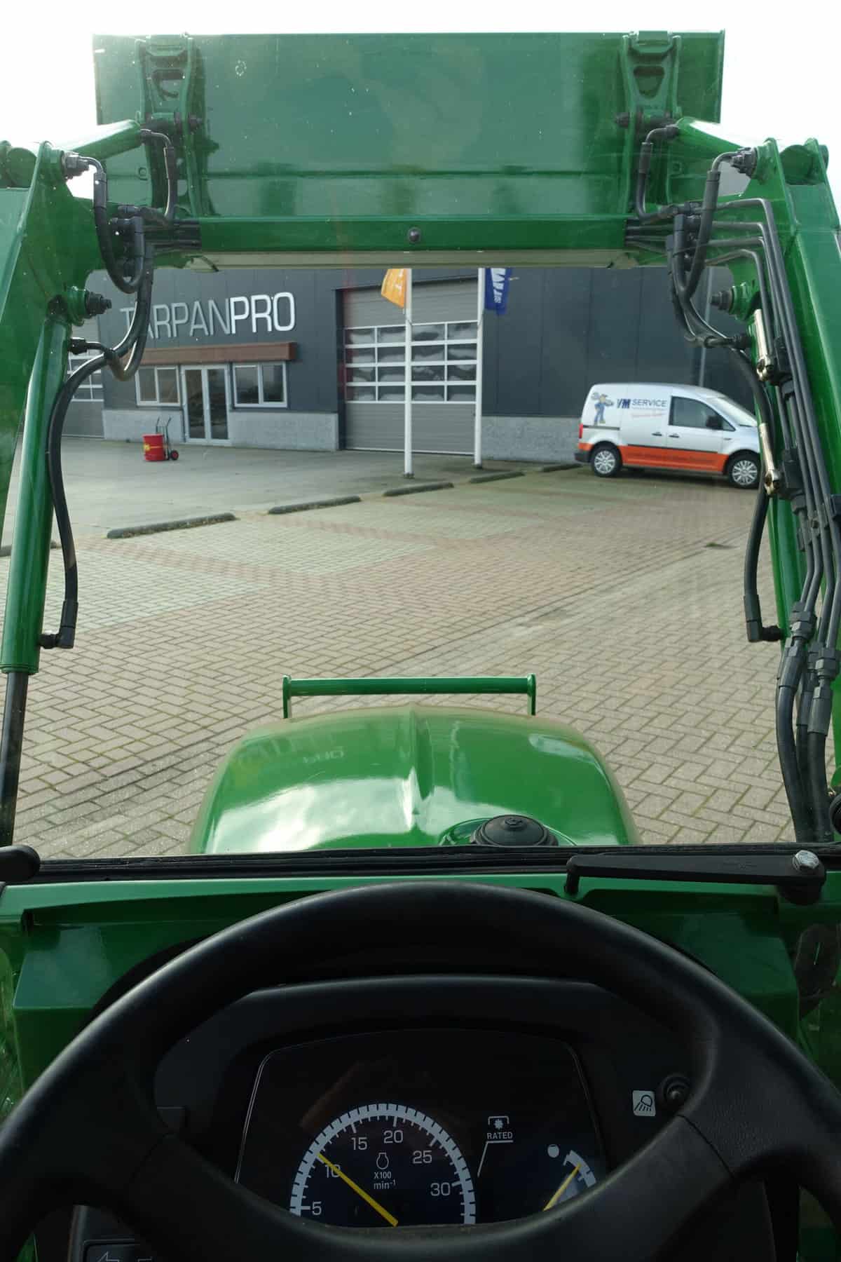 John Deere 2320 4wd HST - Afbeelding 14