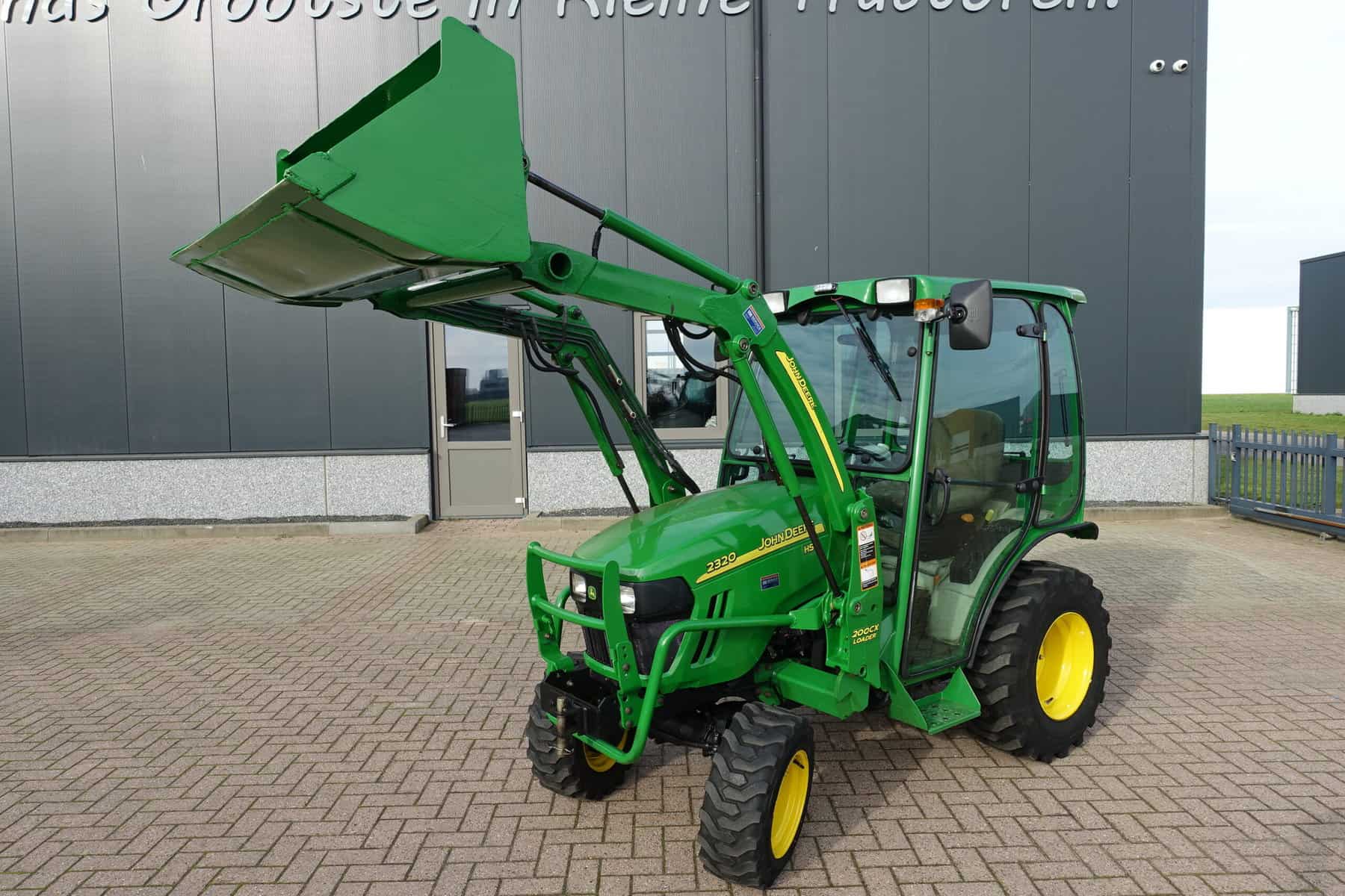 John Deere 2320 4wd HST - Afbeelding 3