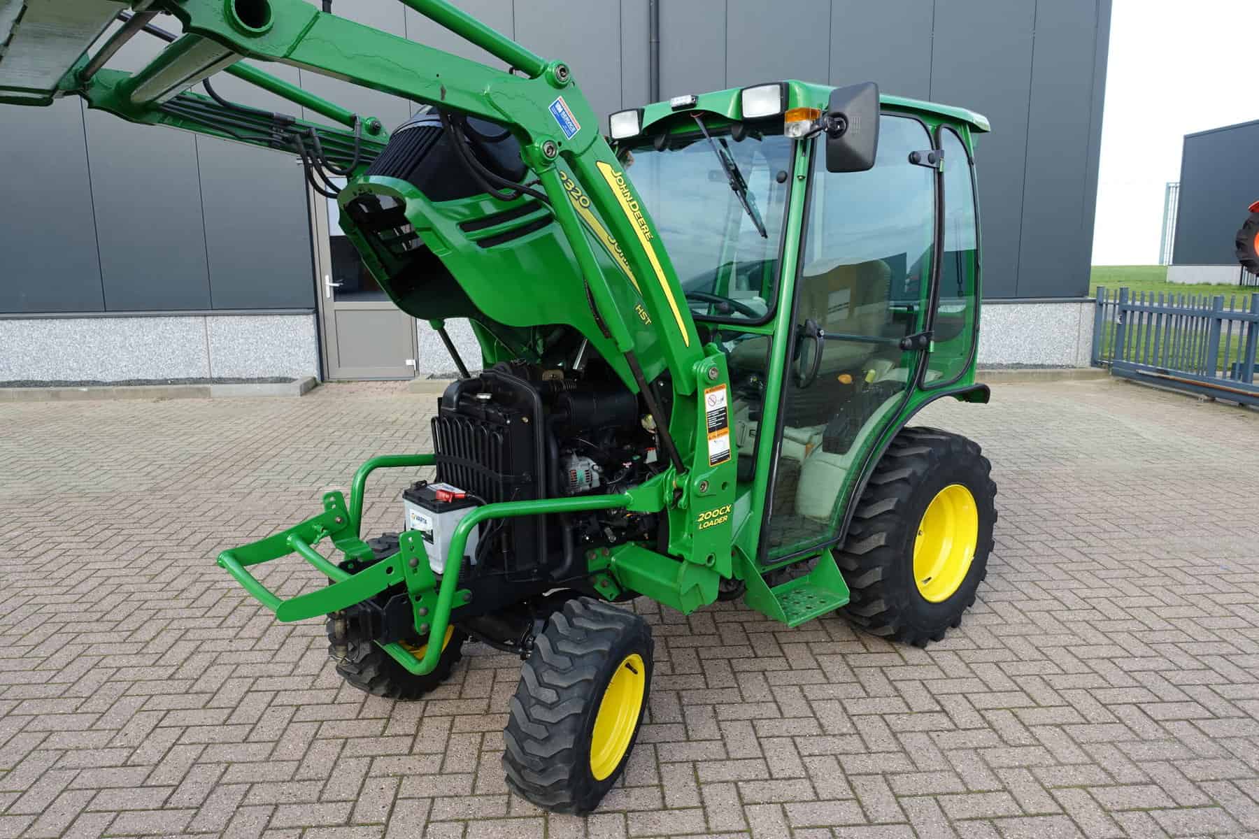 John Deere 2320 4wd HST - Afbeelding 30