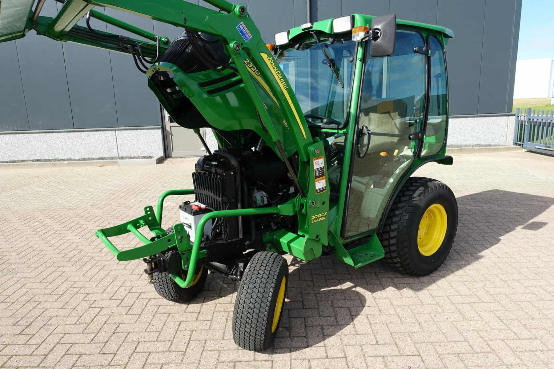 John Deere 2320 4wd HST - Afbeelding 30