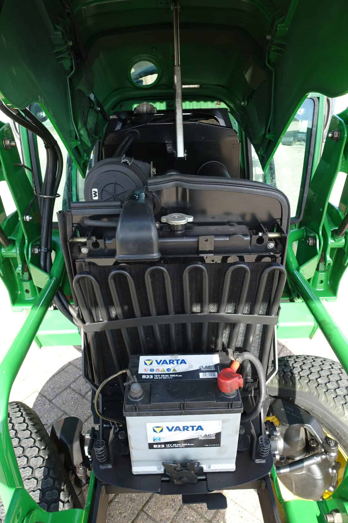 John Deere 2320 4wd HST - Afbeelding 33