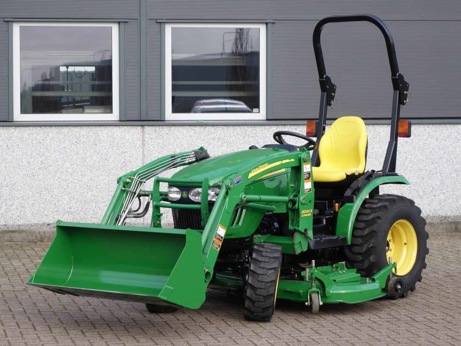 John Deere 2320 4wd HST