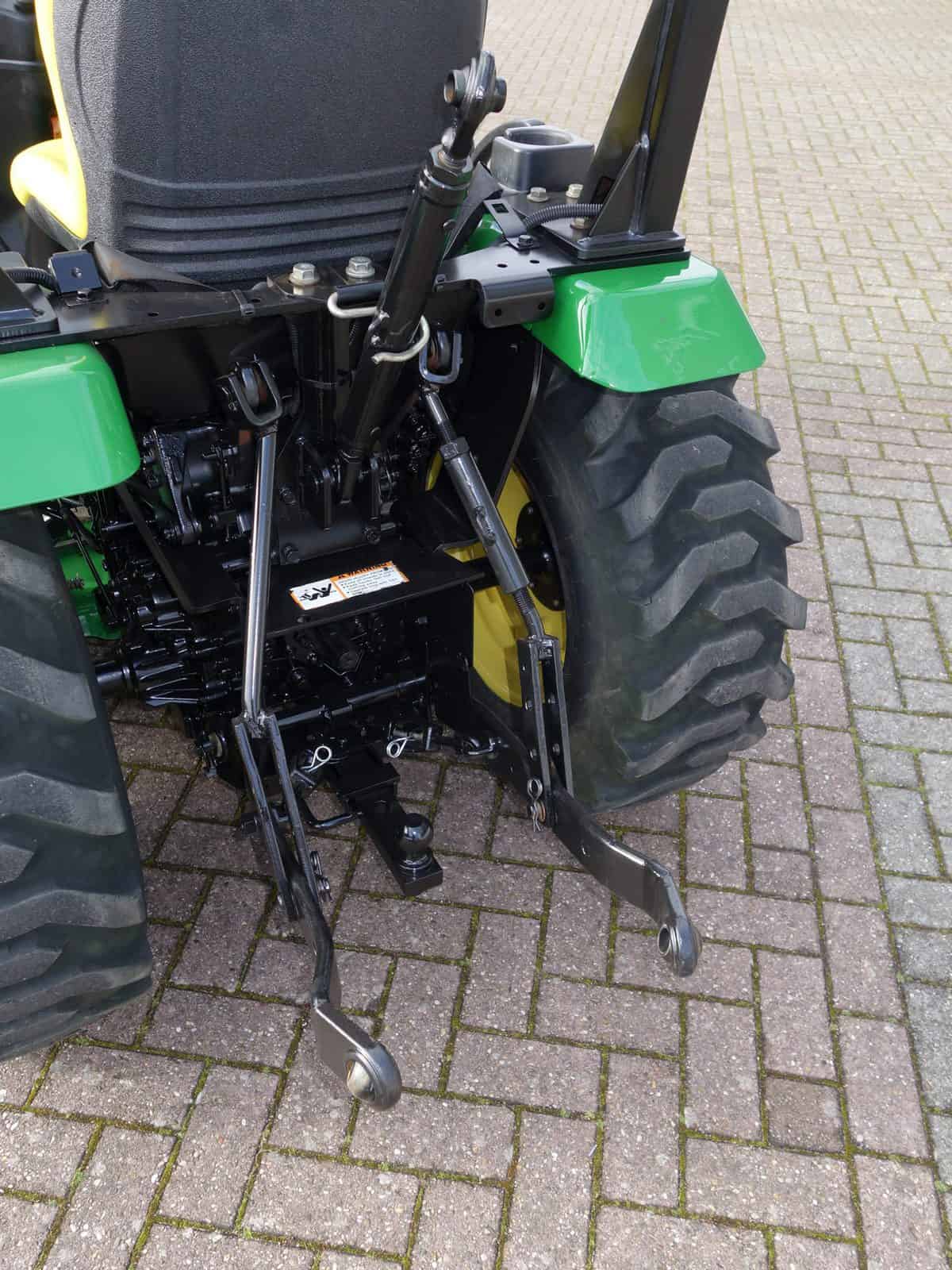 John Deere 2320 4wd HST - Afbeelding 17