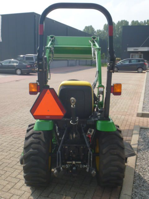 John Deere 2320 4wd HST - Afbeelding 17