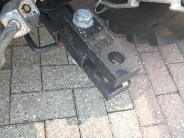 John Deere 2320 4wd HST - Afbeelding 21