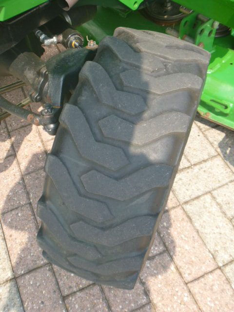 John Deere 2320 4wd HST - Afbeelding 24