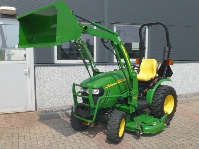 John Deere 2320 4wd HST - Afbeelding 3
