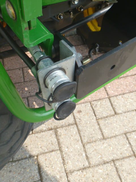 John Deere 2320 4wd HST - Afbeelding 30