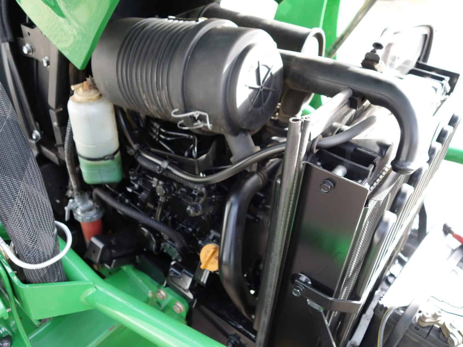 John Deere 2320 4wd HST - Afbeelding 32