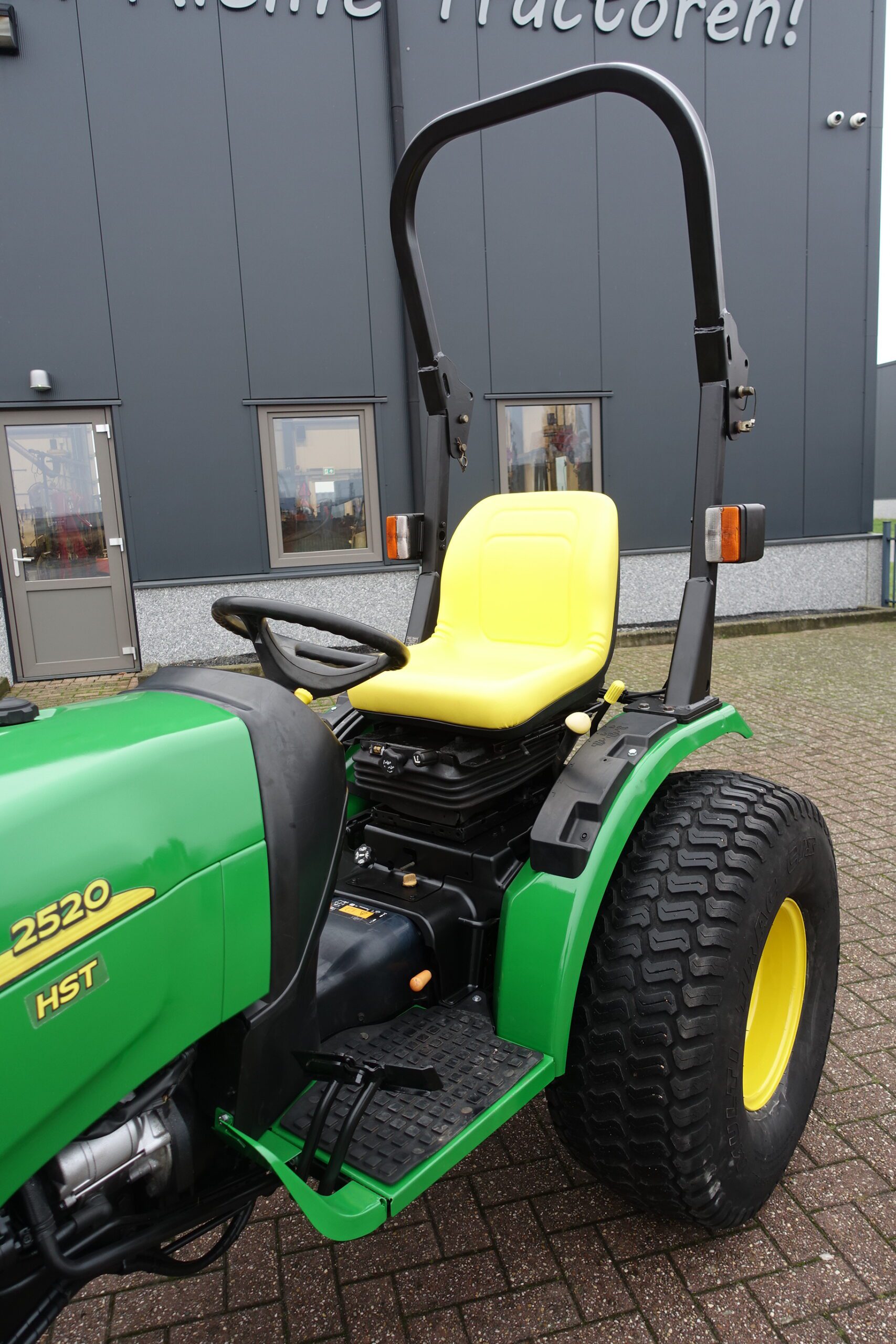 John Deere 2520 4wd HST - Afbeelding 10