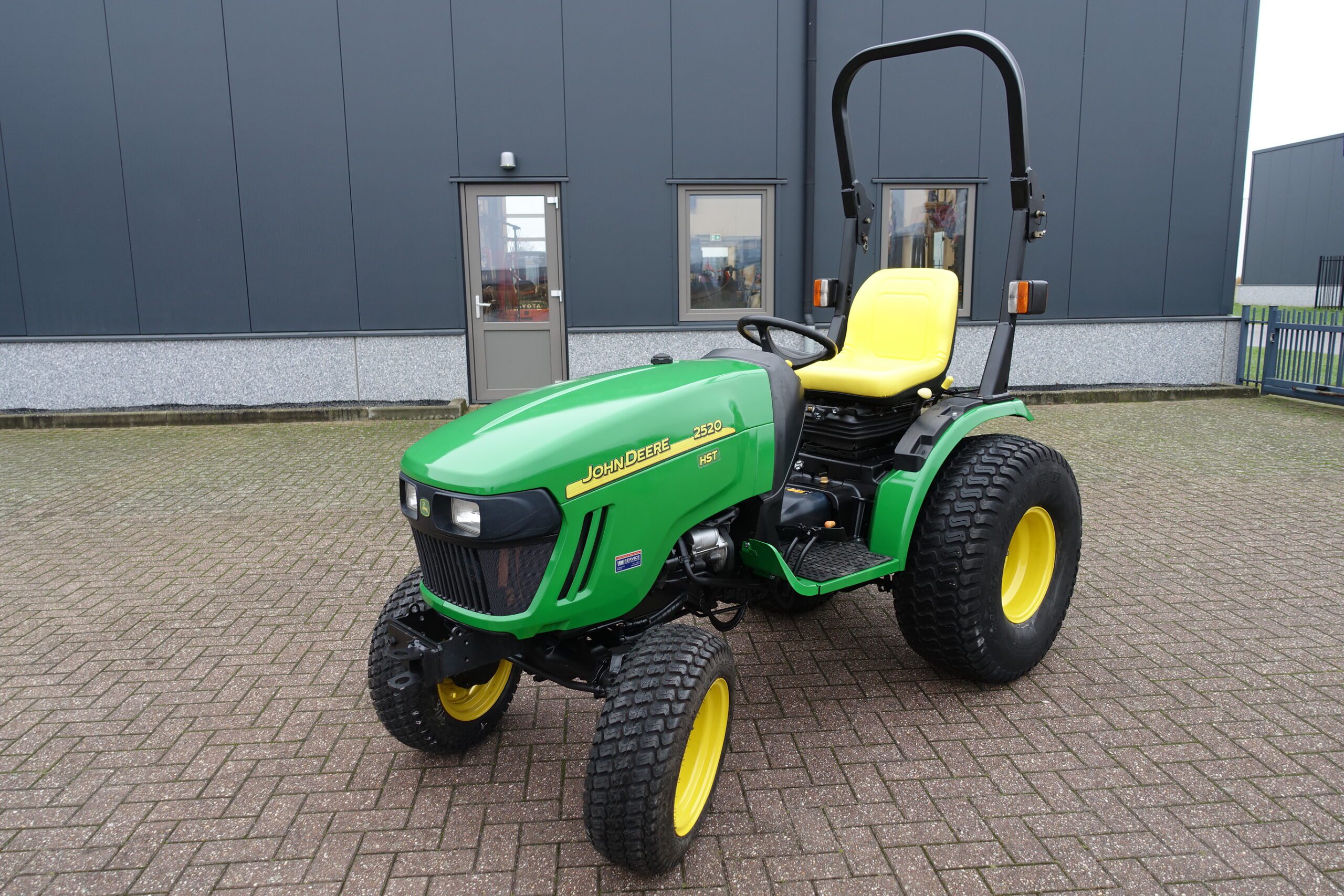 John Deere 2520 4wd HST - Afbeelding 3