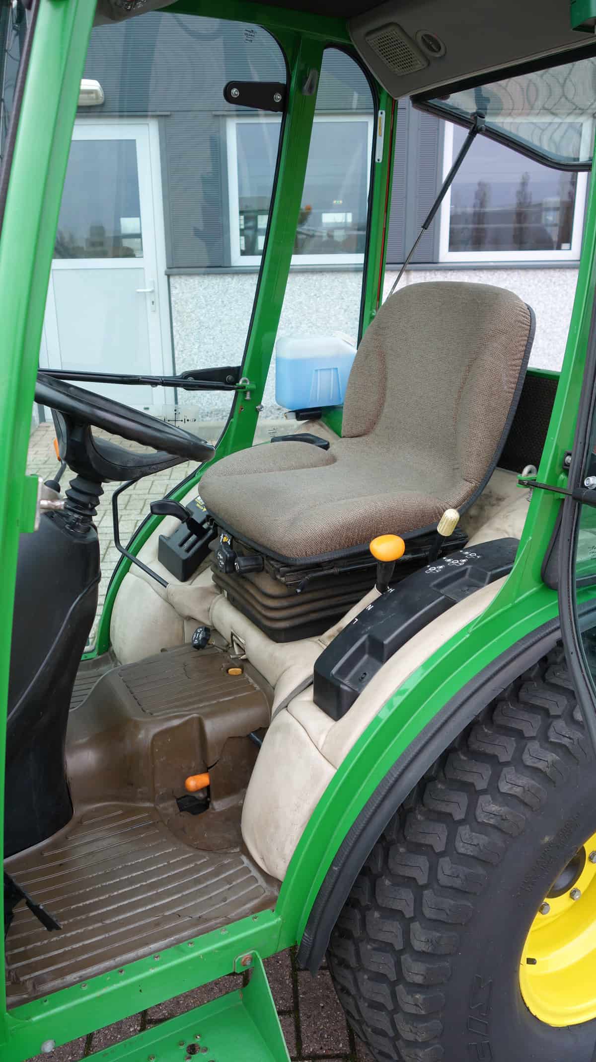 John Deere 2520 4wd HST - Afbeelding 13