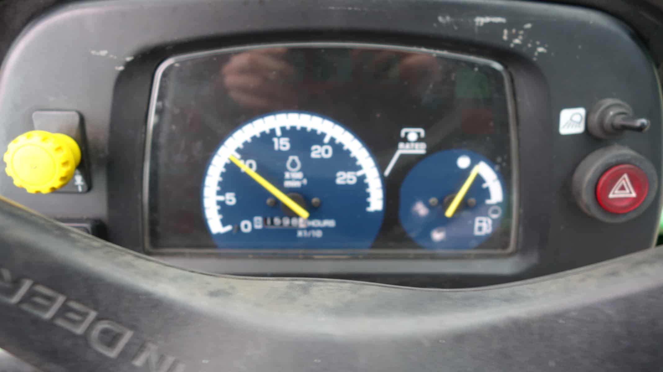 John Deere 2520 4wd HST - Afbeelding 15