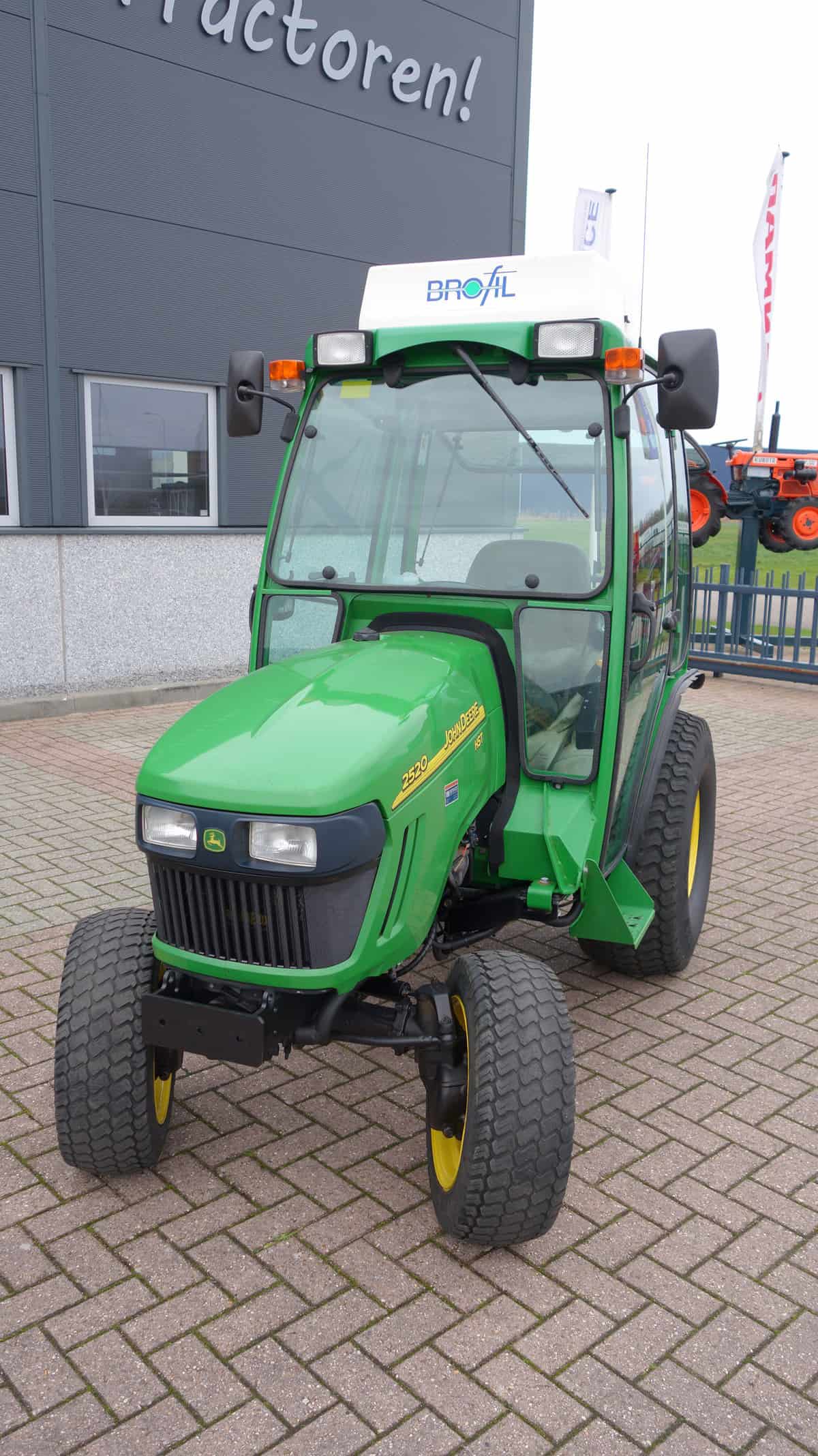 John Deere 2520 4wd HST - Afbeelding 4