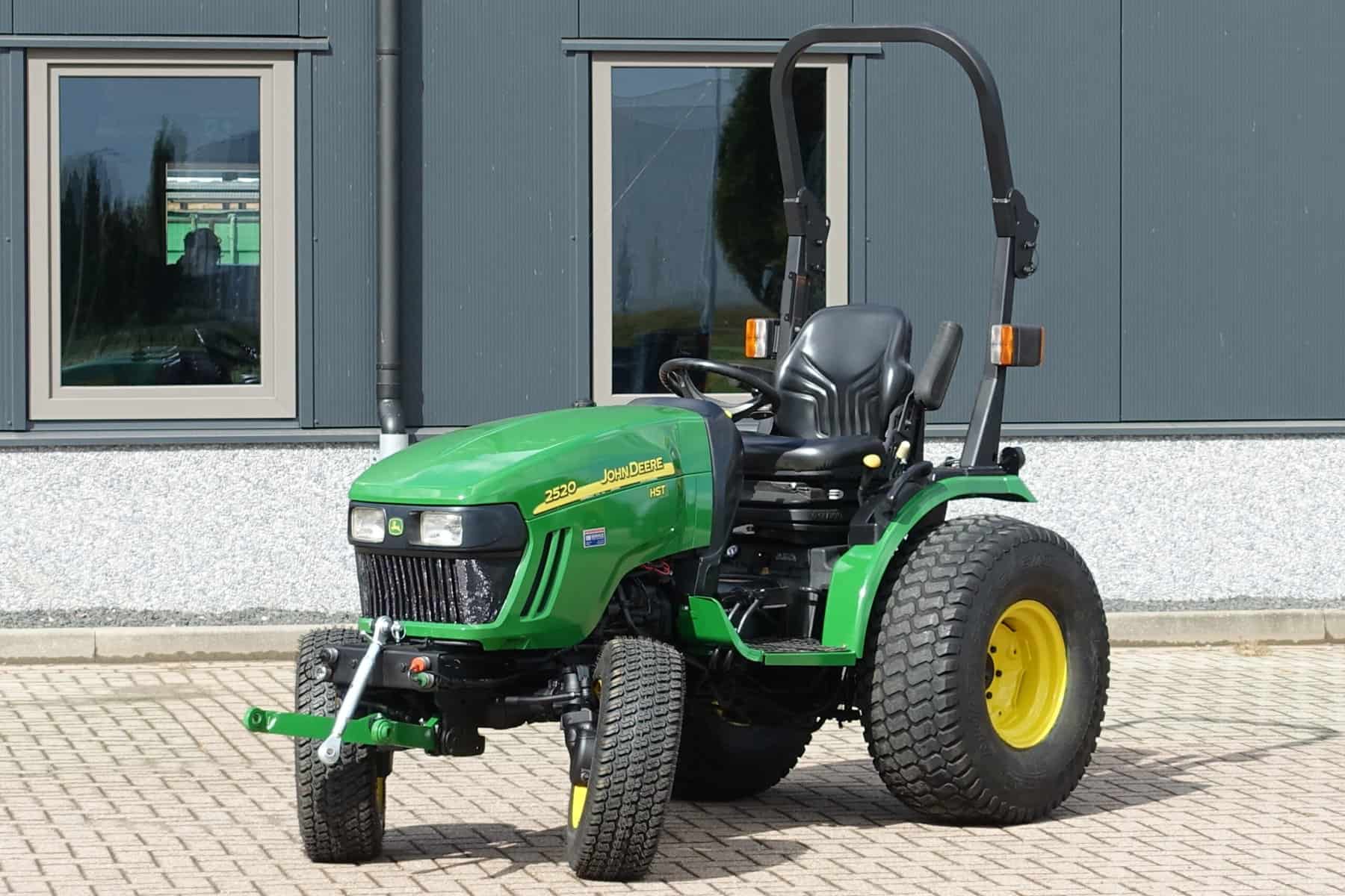 John Deere 2520 4wd HST