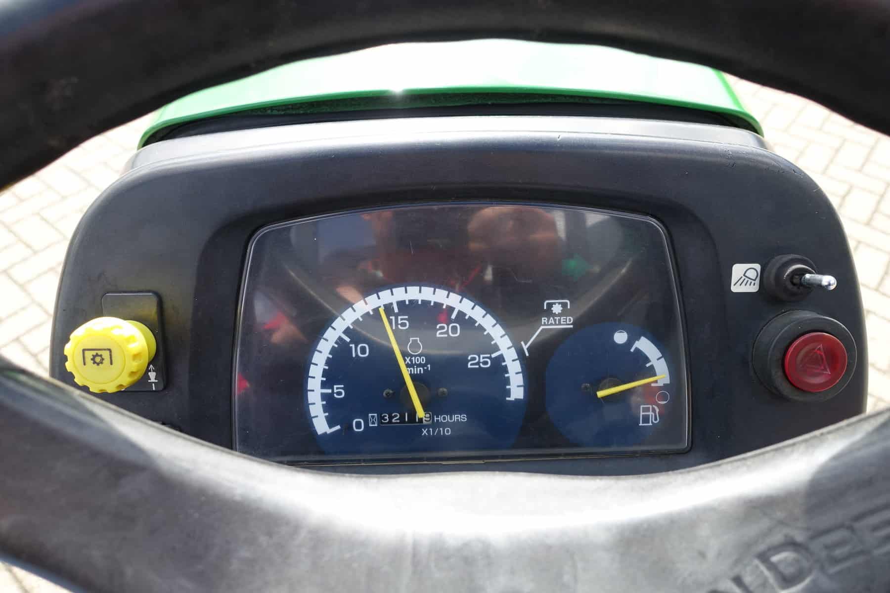 John Deere 2520 4wd HST - Afbeelding 10