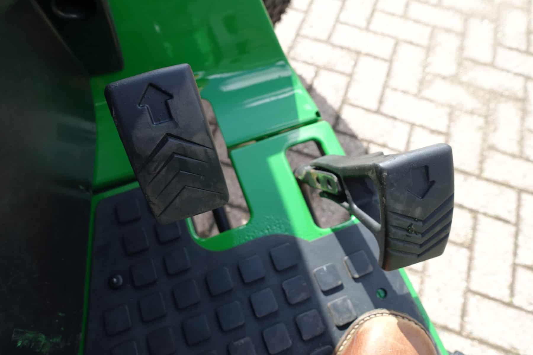 John Deere 2520 4wd HST - Afbeelding 12