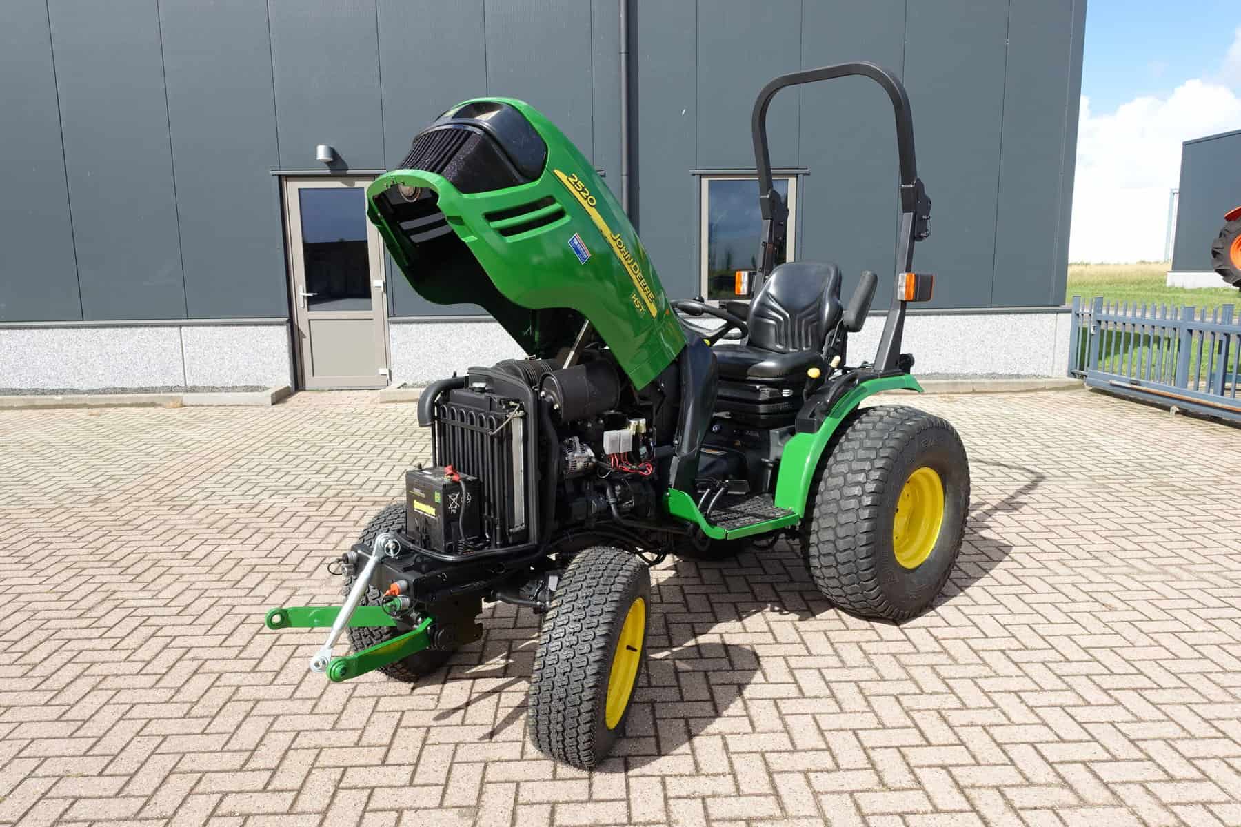 John Deere 2520 4wd HST - Afbeelding 26