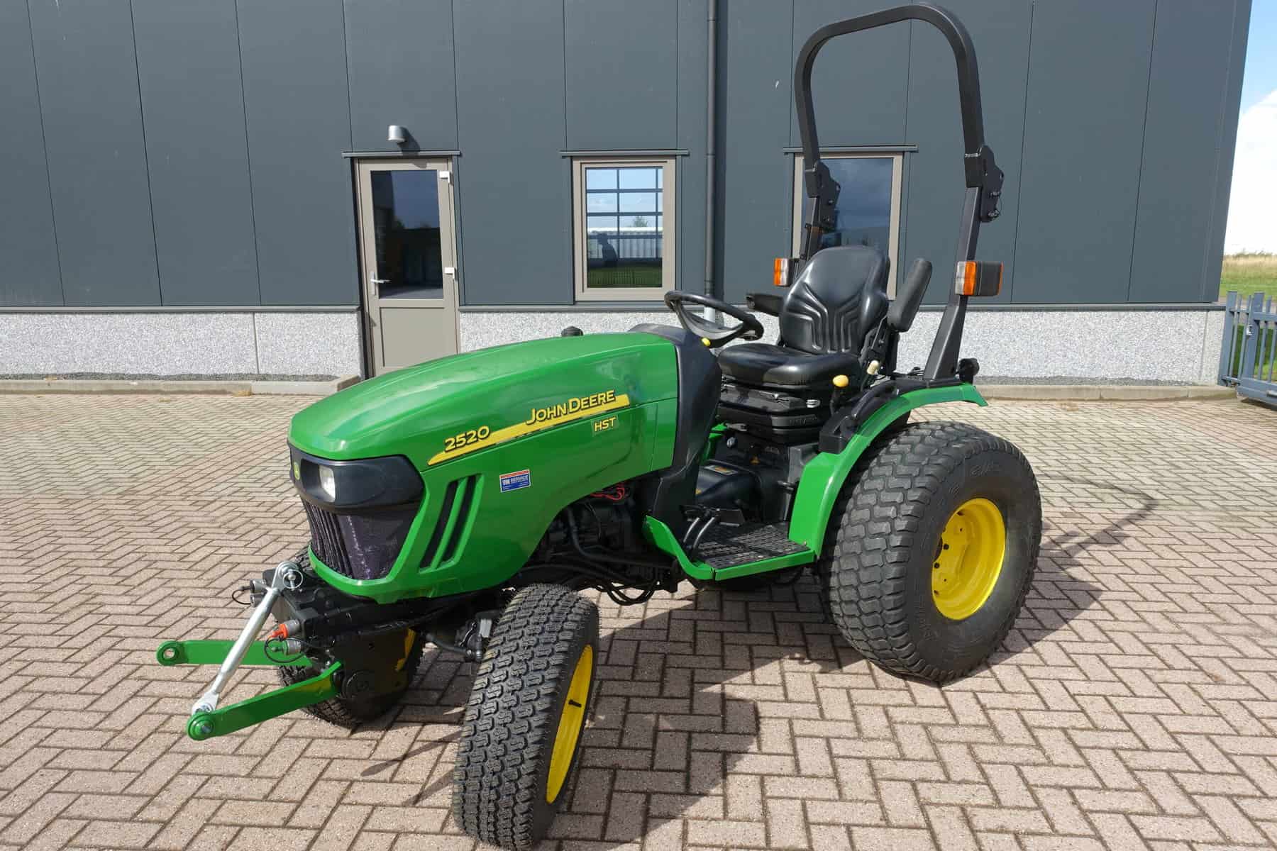 John Deere 2520 4wd HST - Afbeelding 3