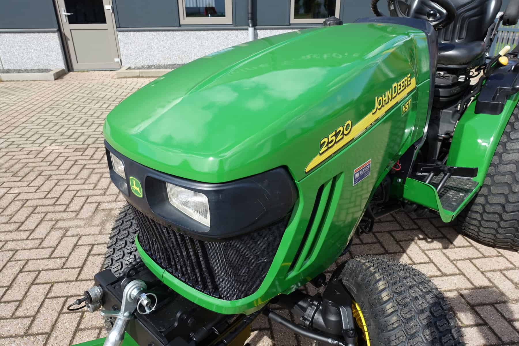 John Deere 2520 4wd HST - Afbeelding 4