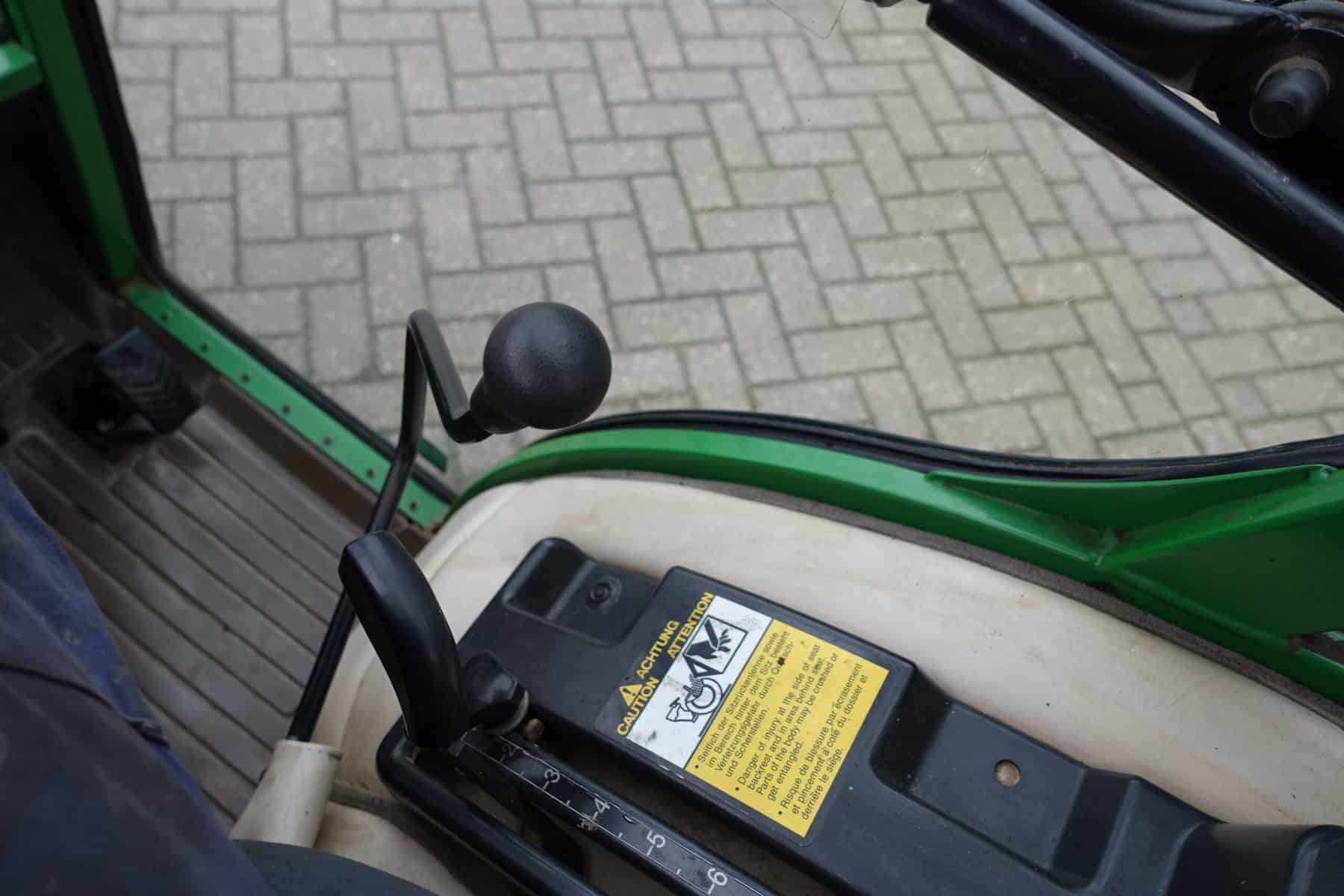 John Deere 2520 4wd HST - Afbeelding 13