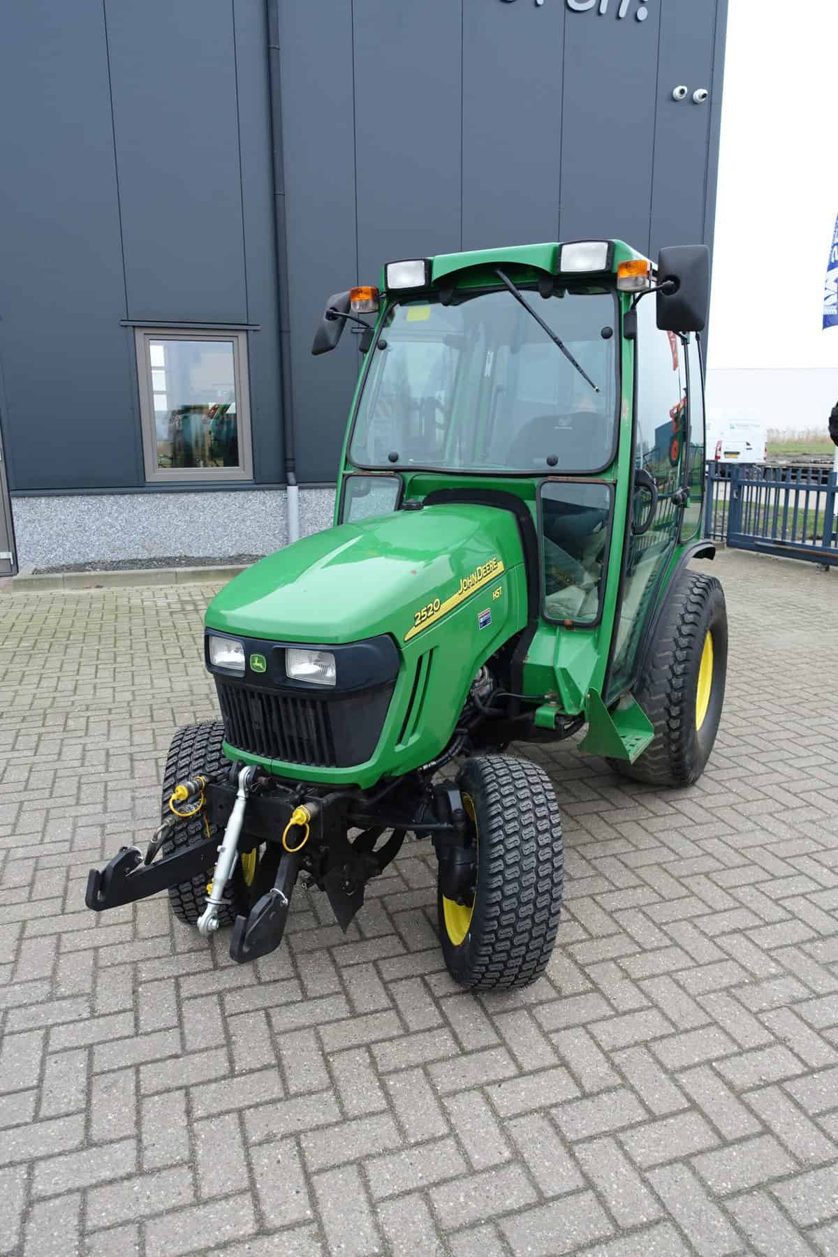 John Deere 2520 4wd HST - Afbeelding 4