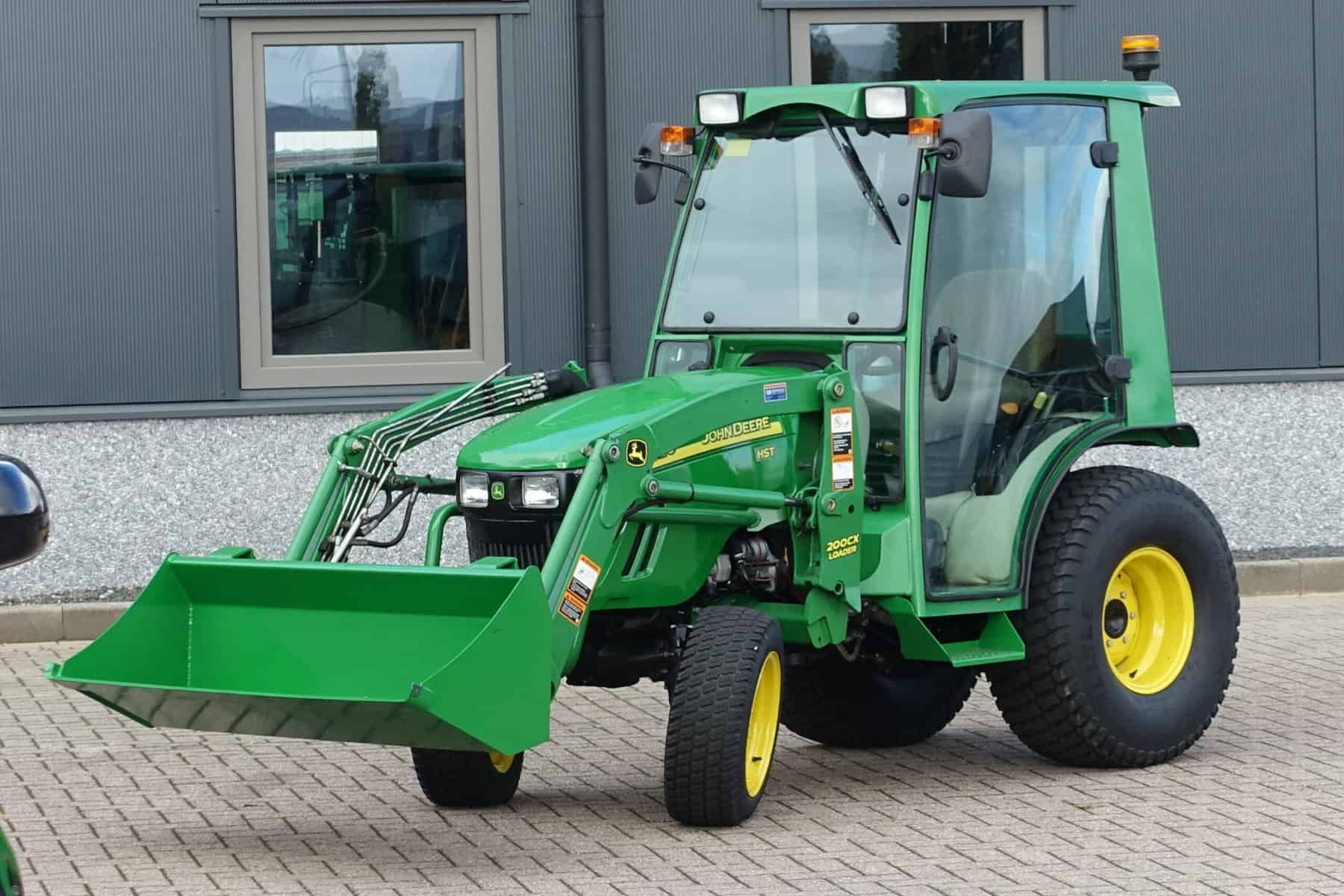 John Deere 2520 4wd HST