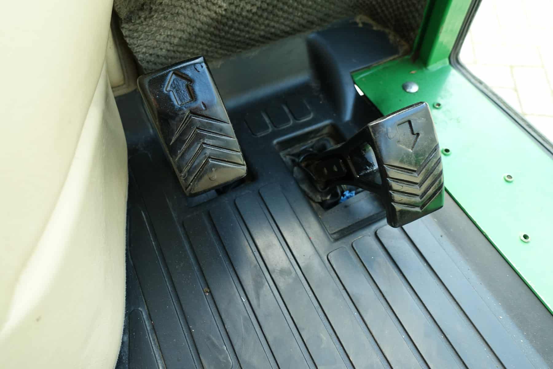 John Deere 2520 4wd HST - Afbeelding 17