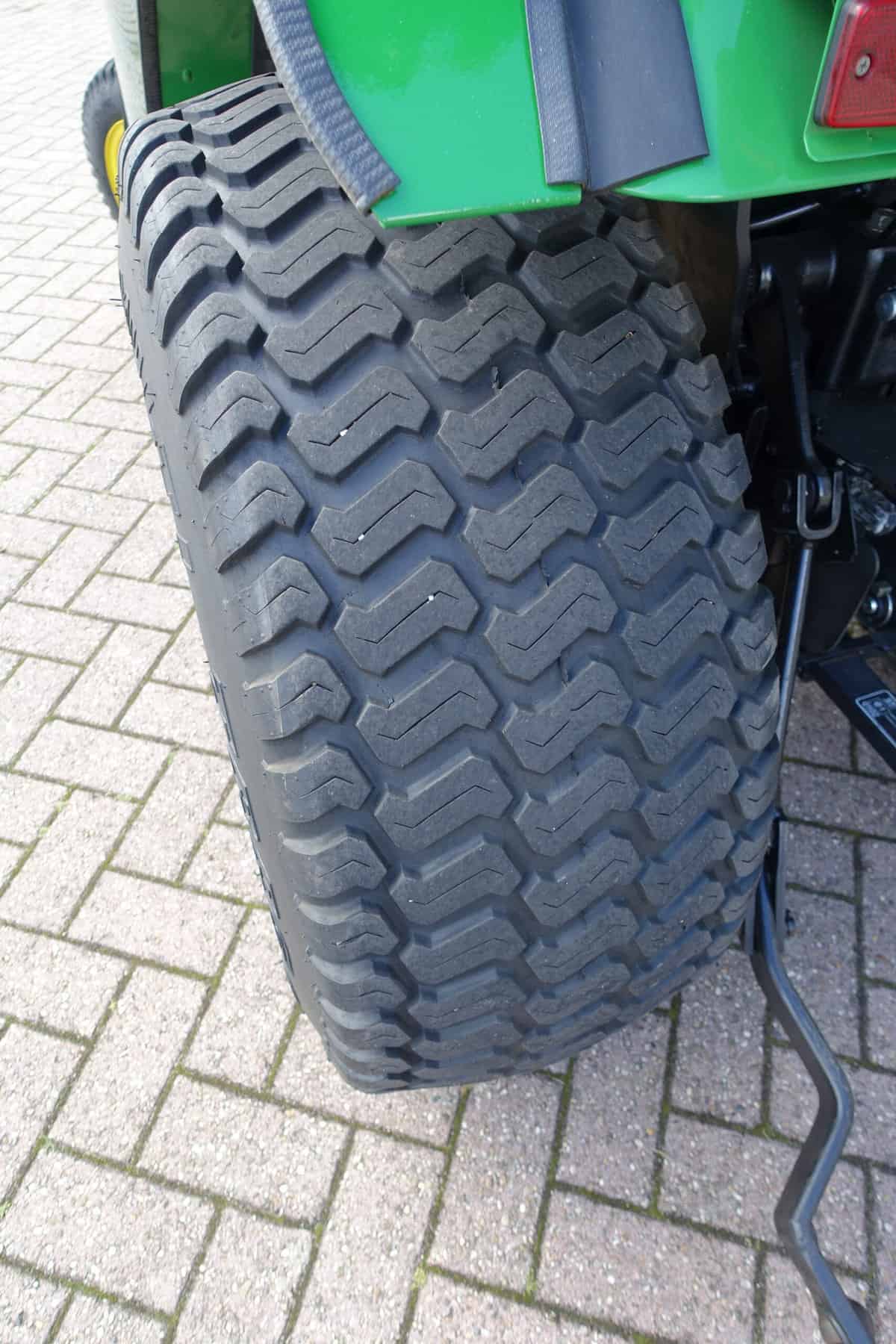 John Deere 2520 4wd HST - Afbeelding 29