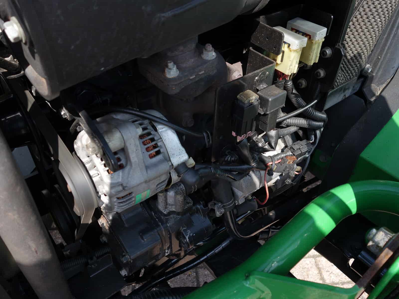 John Deere 2520 4wd HST - Afbeelding 31