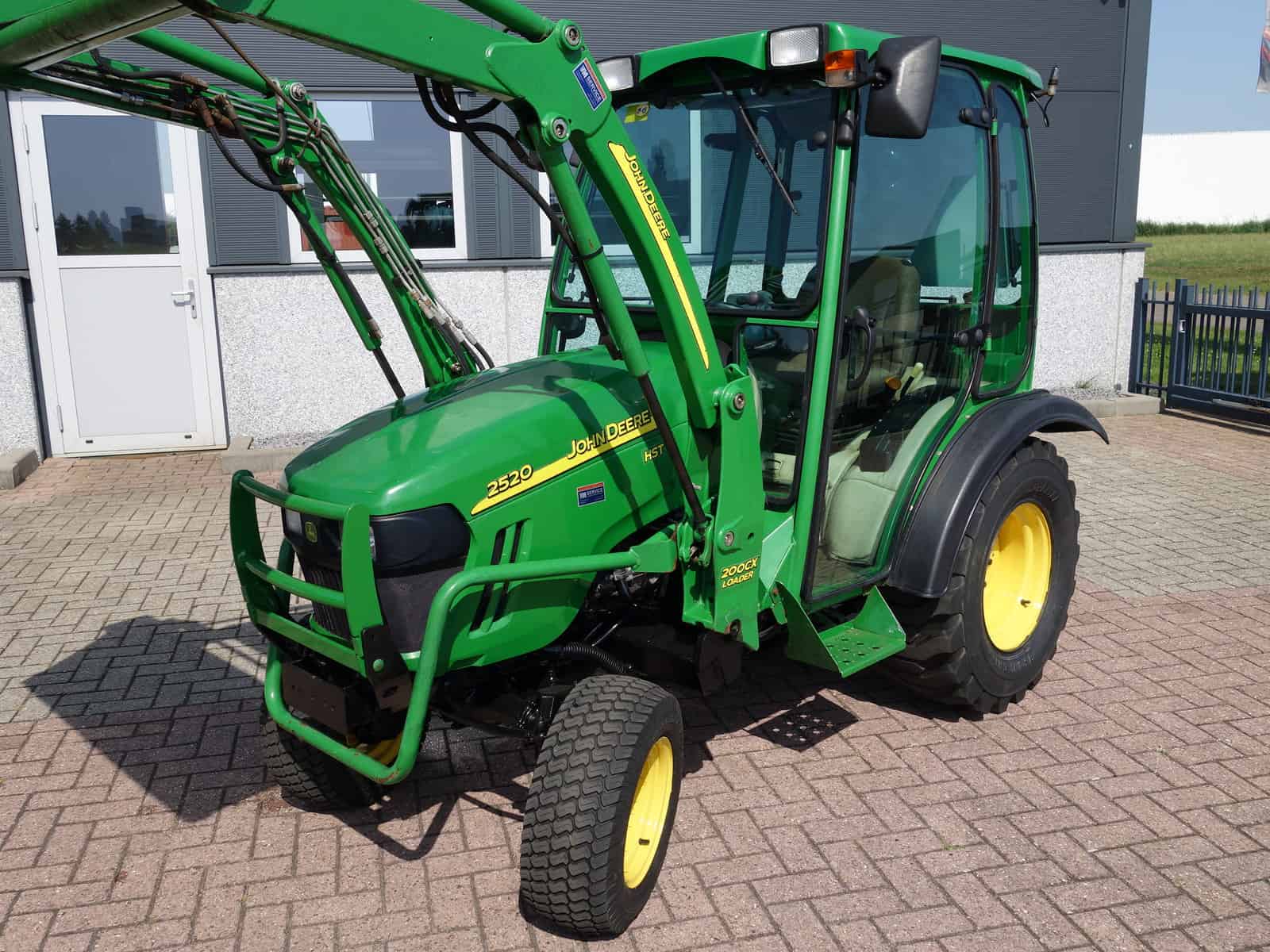 John Deere 2520 4wd HST - Afbeelding 4