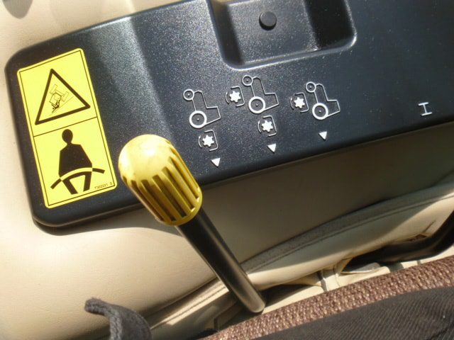 John Deere 2025R 4wd HST - Afbeelding 15