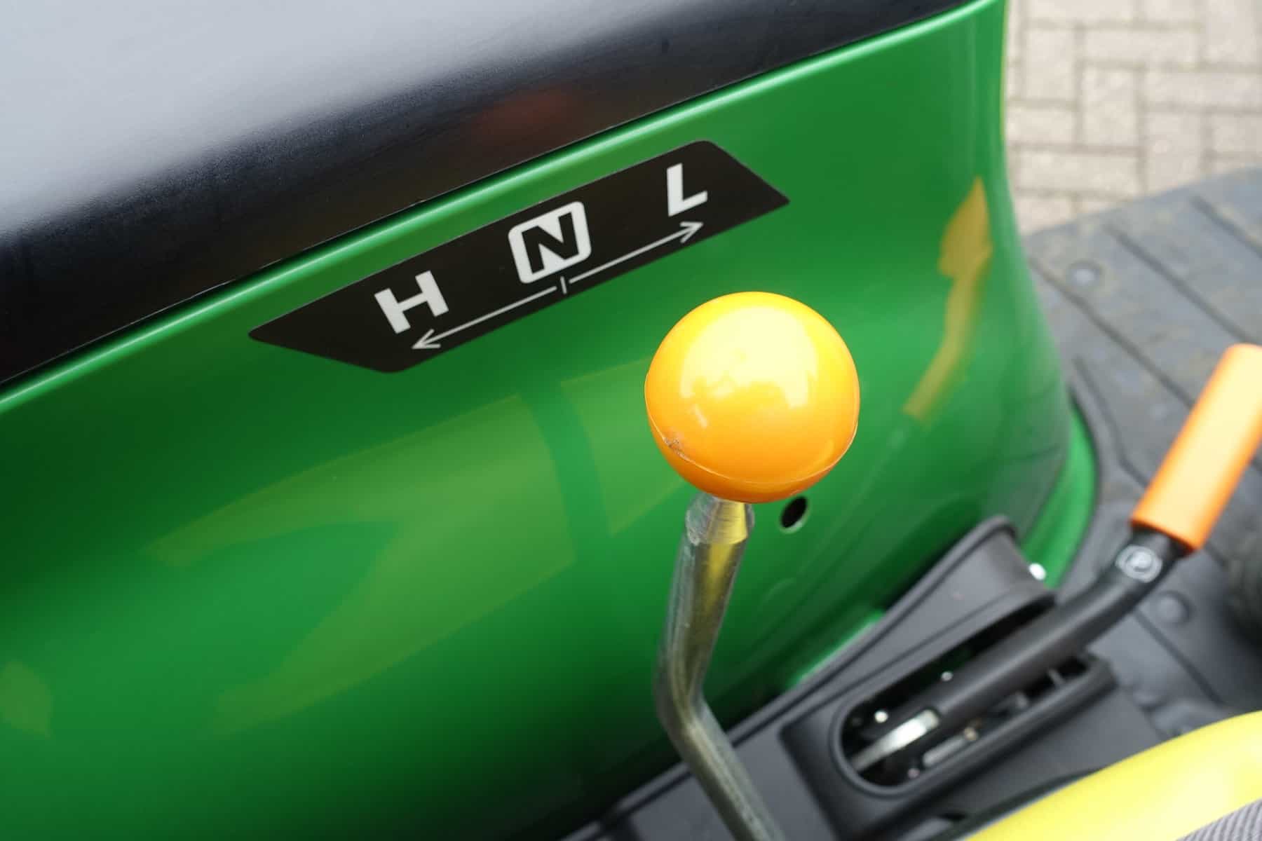 John Deere 3025E 4wd HST - Afbeelding 13