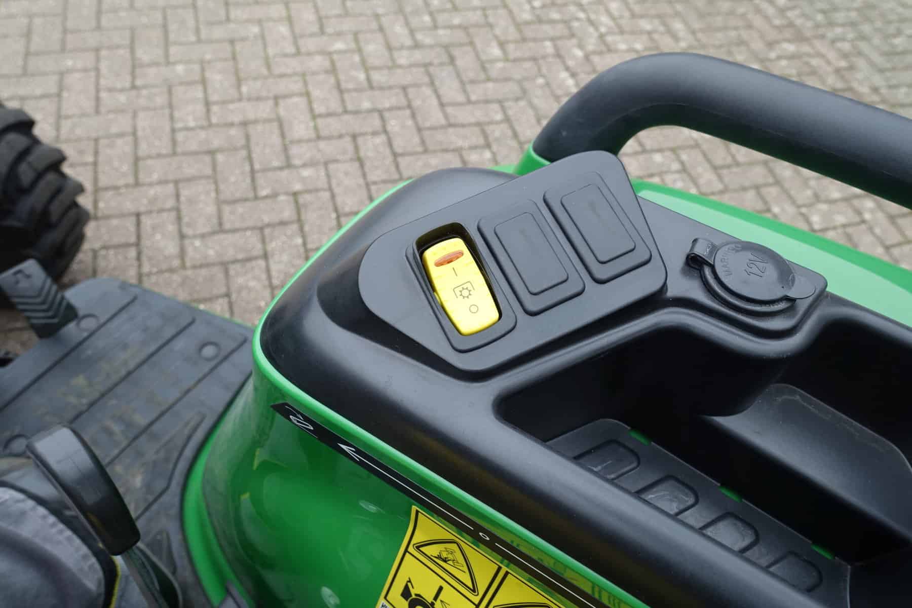 John Deere 3025E 4wd HST - Afbeelding 15