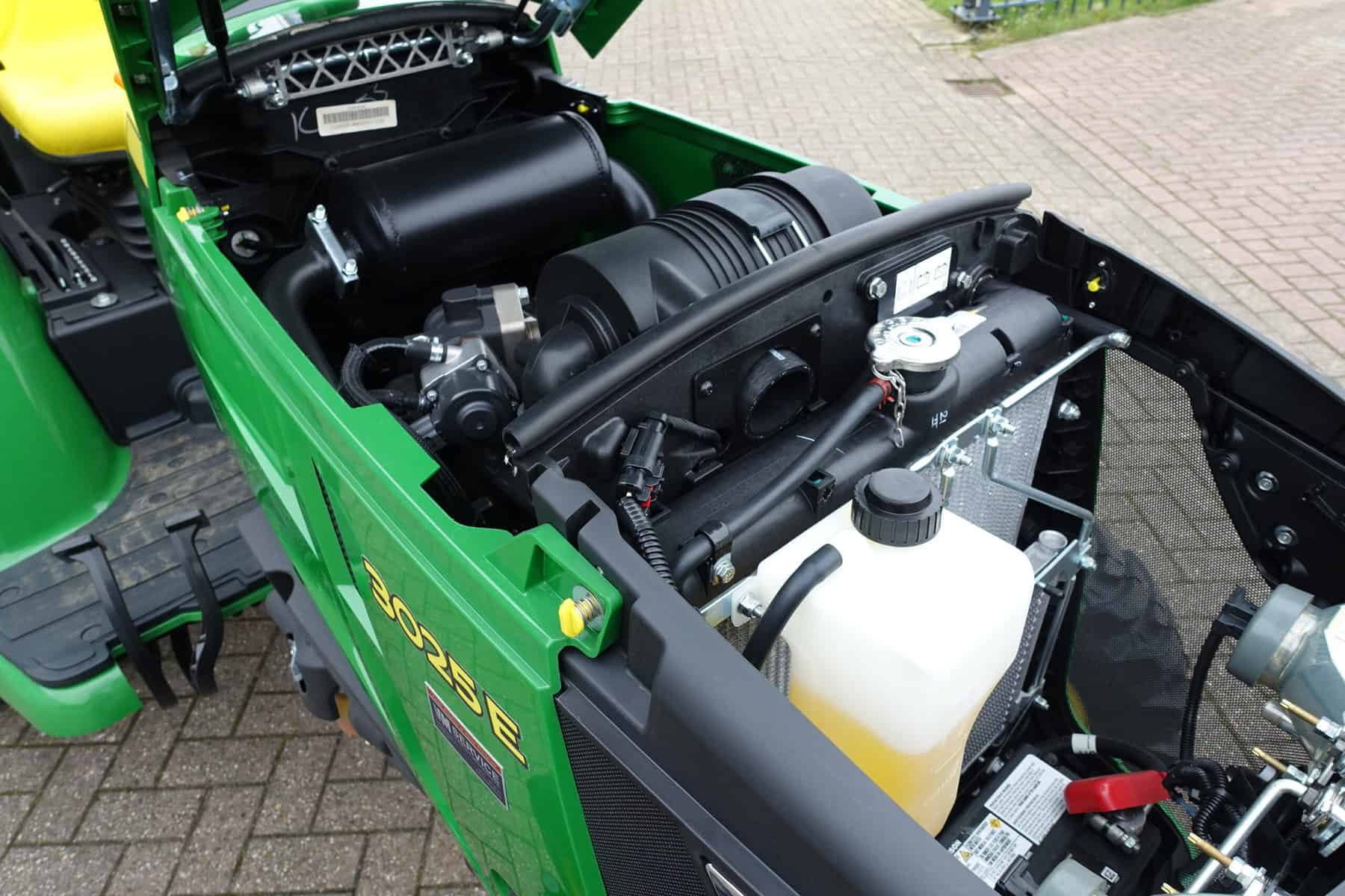 John Deere 3025E 4wd HST - Afbeelding 29