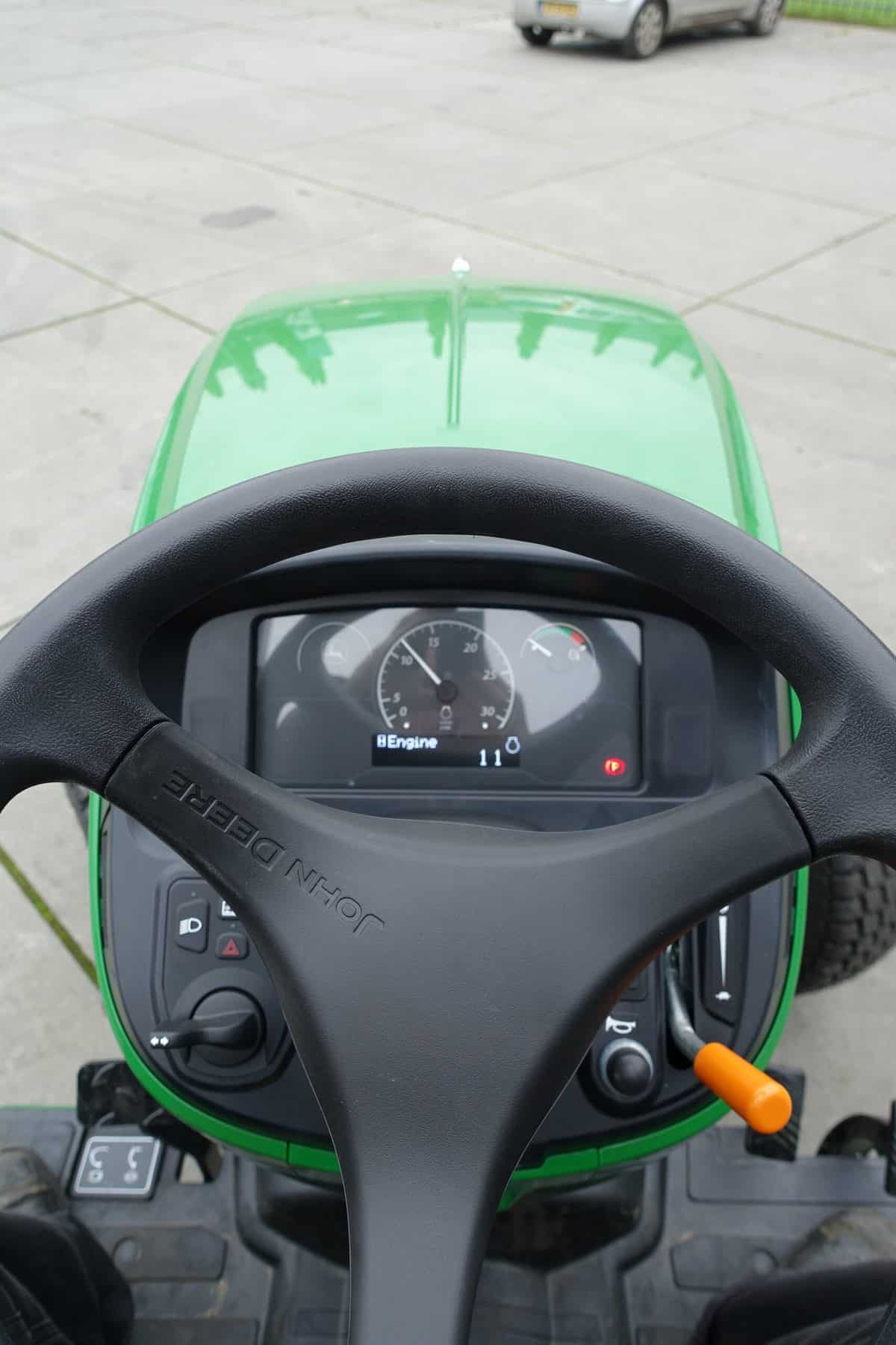 John Deere 3025E 4wd HST - Afbeelding 11