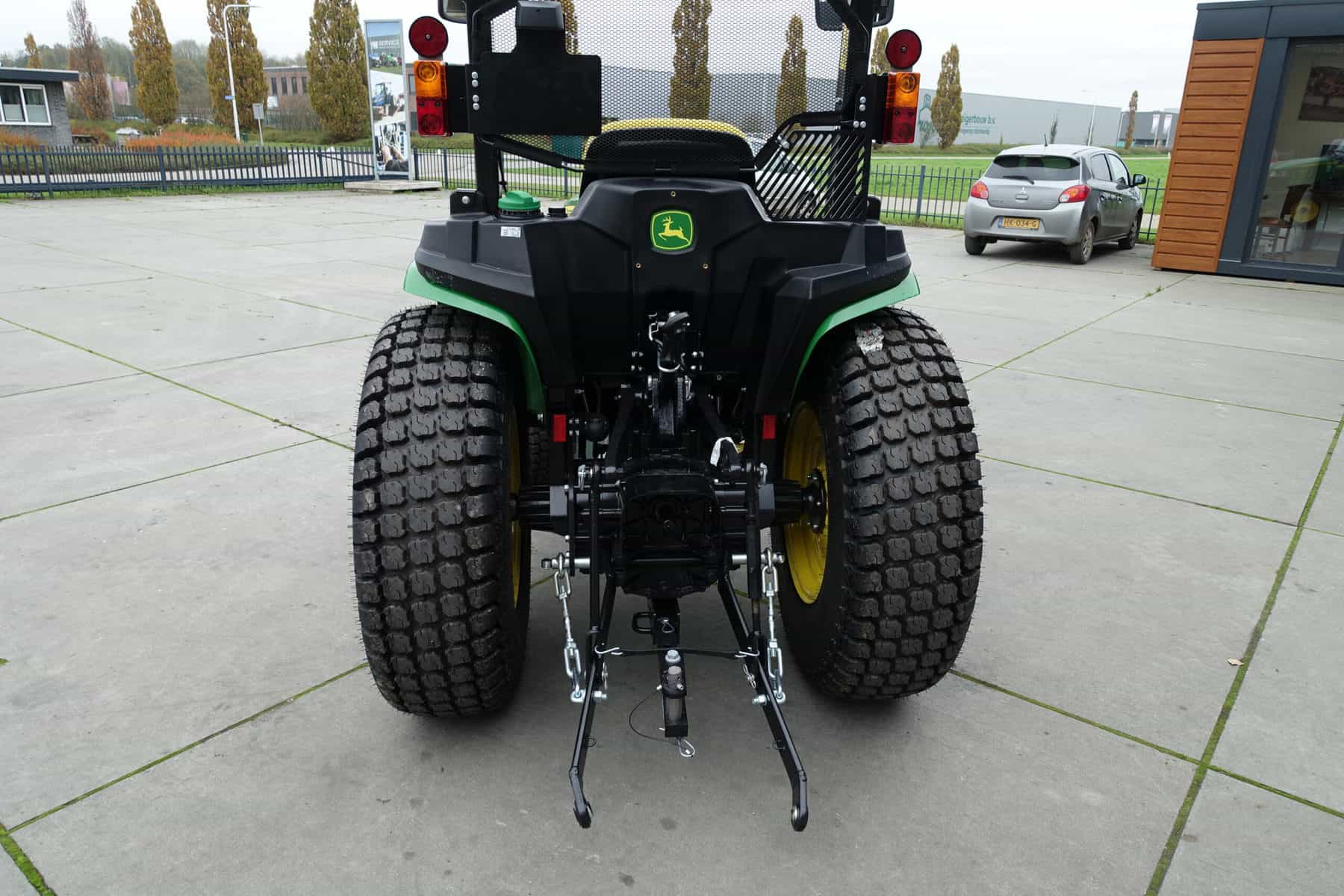 John Deere 3025E 4wd HST - Afbeelding 16