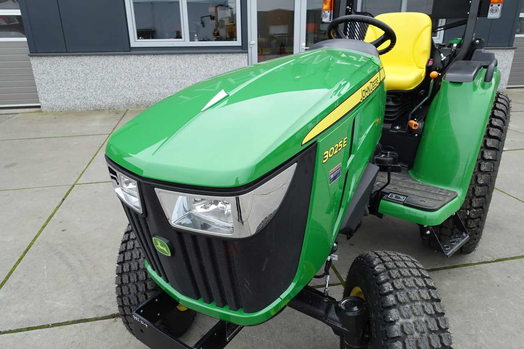 John Deere 3025E 4wd HST - Afbeelding 5