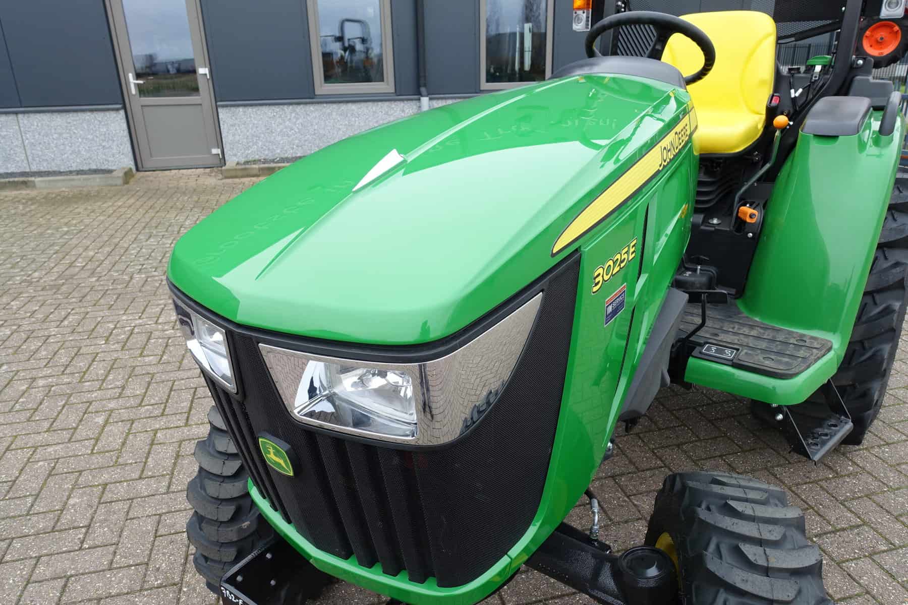 John Deere 3025E 4wd HST - Afbeelding 5