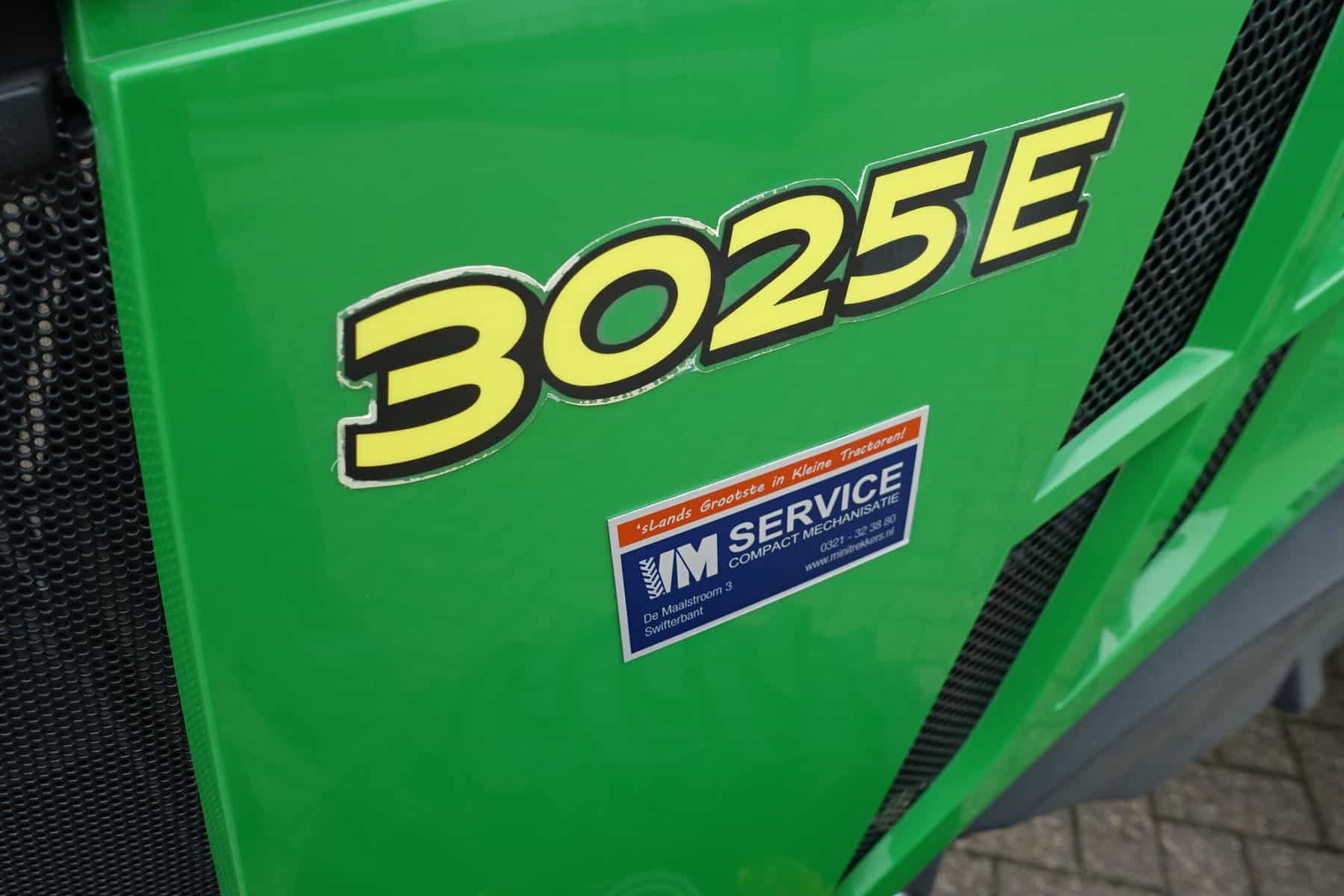 John Deere 3025E 4wd HST - Afbeelding 8