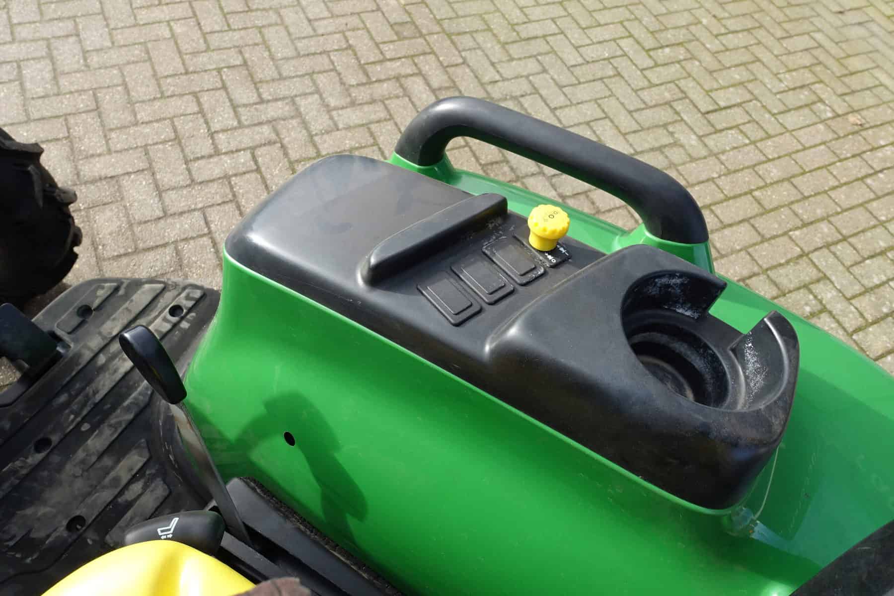 John Deere 3036e 4wd HST - Afbeelding 13