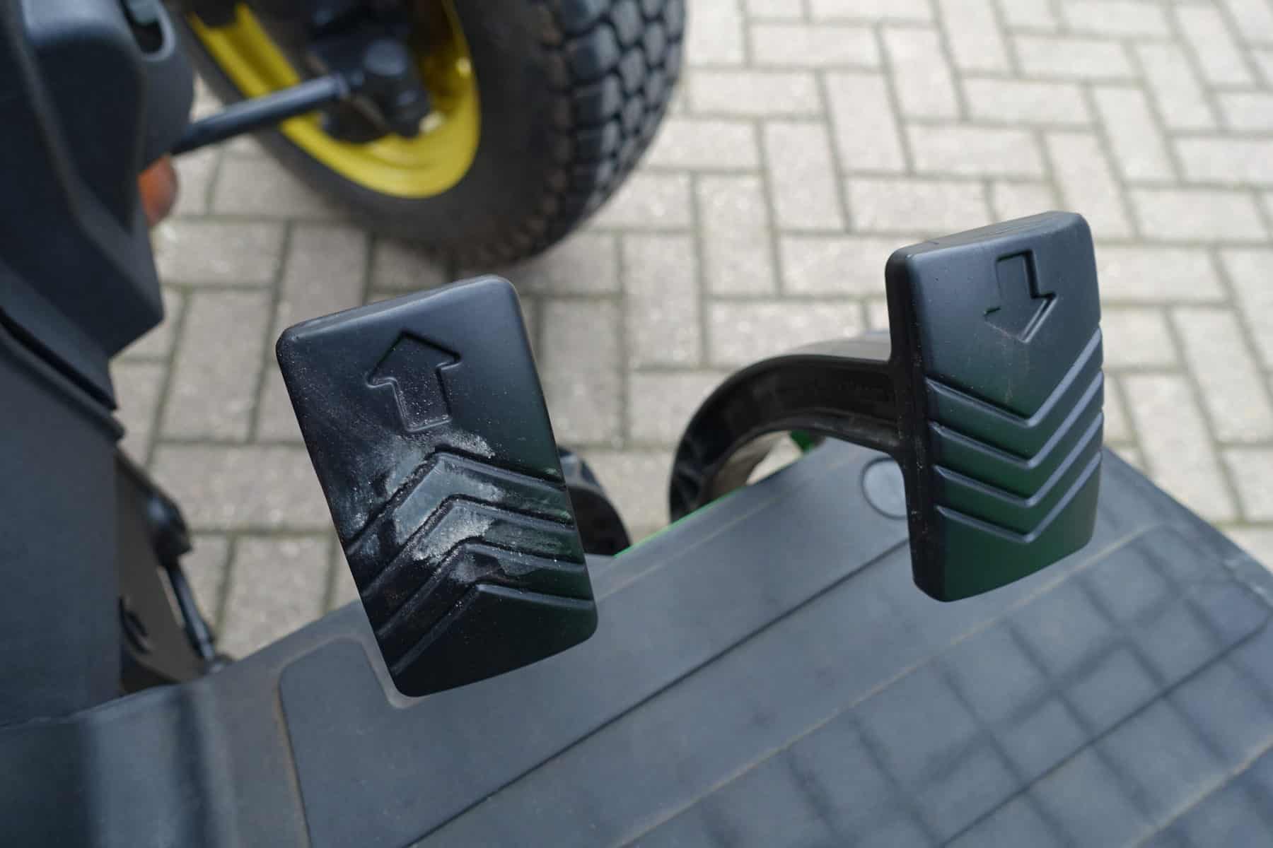 John Deere 3038e 4wd HST - Afbeelding 13