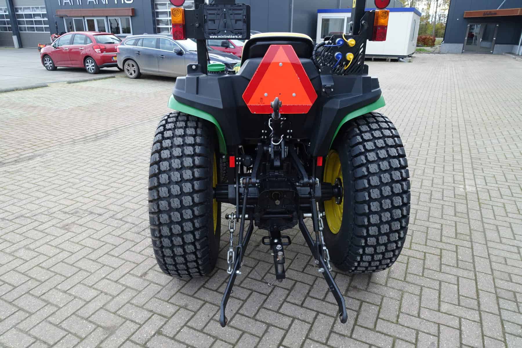 John Deere 3038e 4wd HST - Afbeelding 18