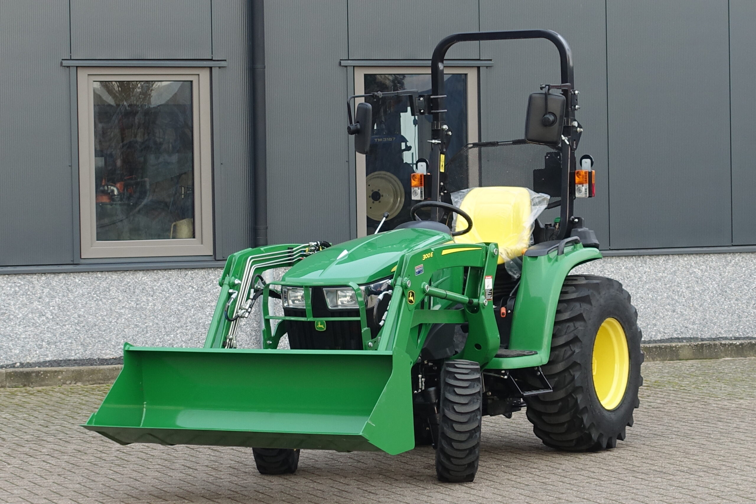 John Deere 3038E 4wd HST