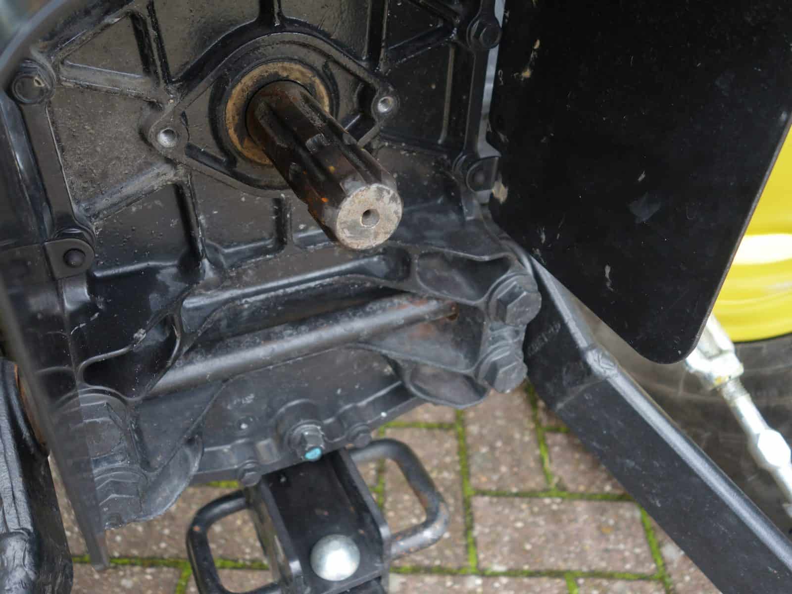 John Deere 3038e 4wd HST - Afbeelding 18