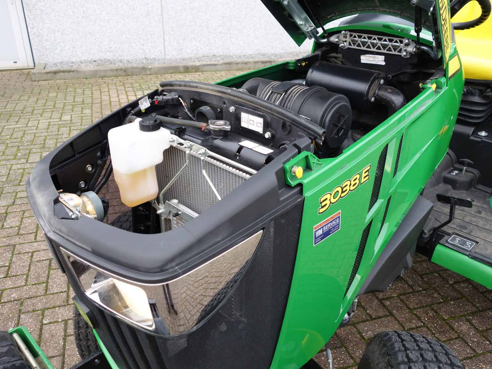 John Deere 3038e 4wd HST - Afbeelding 29