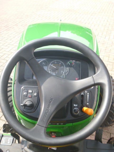 John Deere 3038e 4wd HST - Afbeelding 19