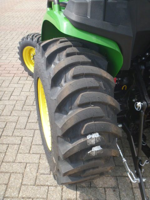 John Deere 3038e 4wd HST - Afbeelding 31