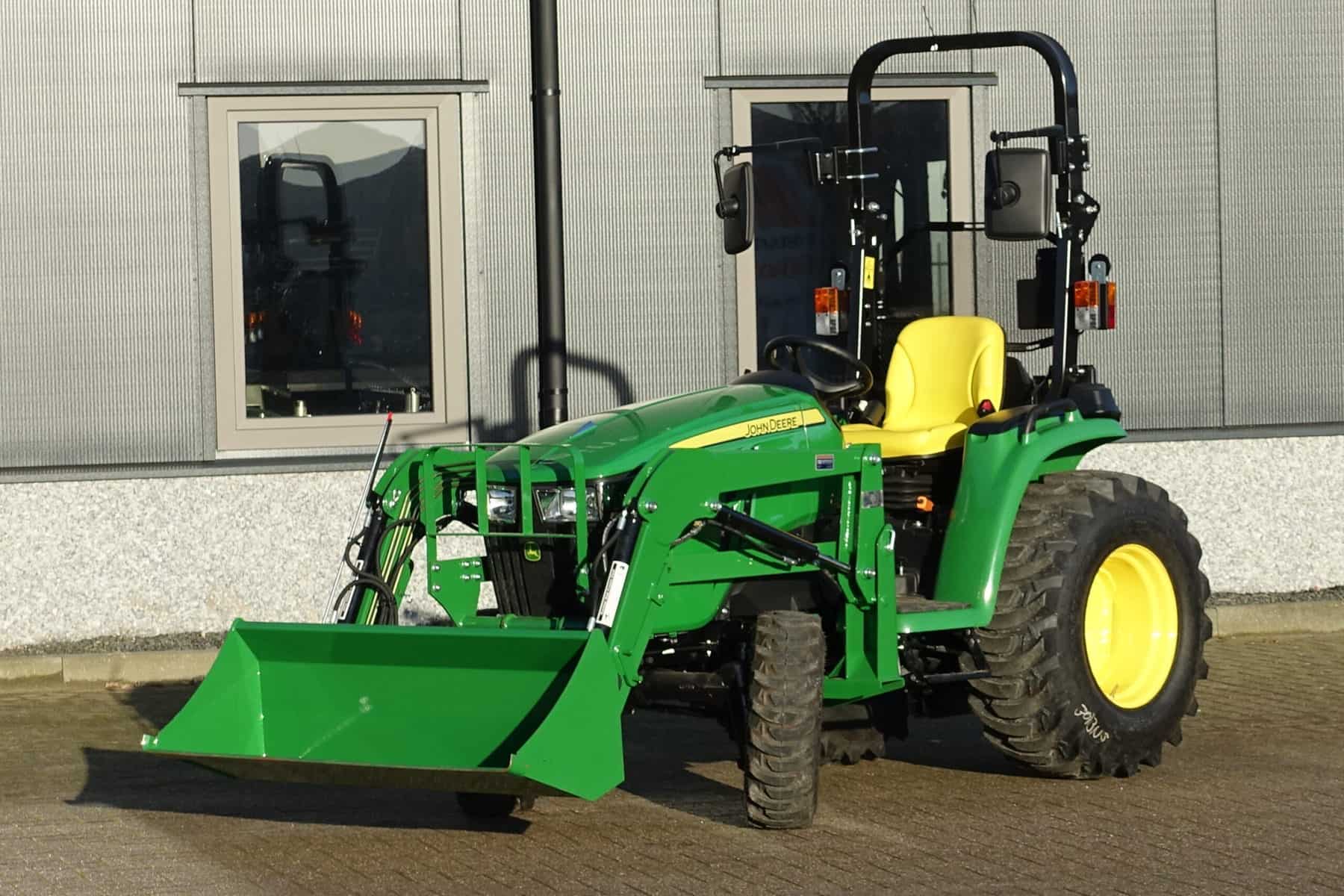 John Deere 3038e 4wd HST